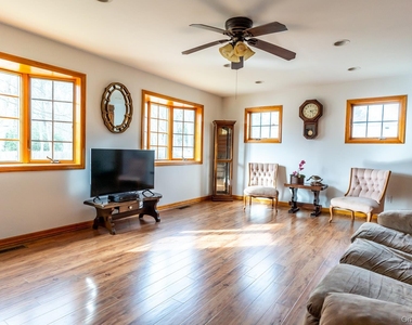 16 Roosevelt Boulevard - Photo Thumbnail 13