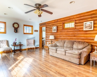 16 Roosevelt Boulevard - Photo Thumbnail 12