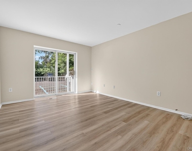 10-12 Chestnut Street - Photo Thumbnail 10