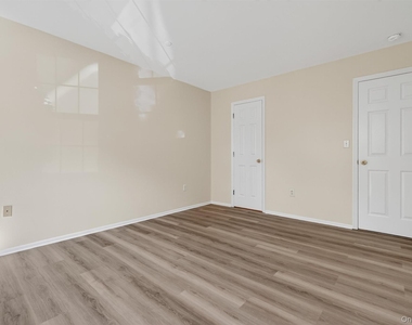 10-12 Chestnut Street - Photo Thumbnail 19
