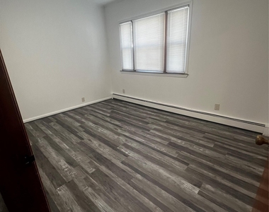 29 Lake Street - Photo Thumbnail 4