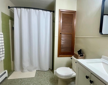 16 Maryland Avenue - Photo Thumbnail 13