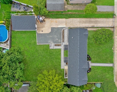 25 Sunnybrook Drive E - Photo Thumbnail 17