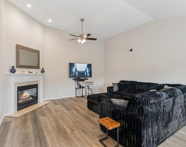 3002 Willow Pond Drive - Photo Thumbnail 3