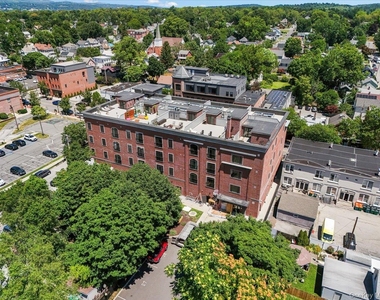 249 Main Street - Photo Thumbnail 16