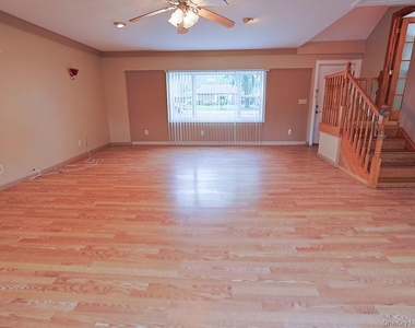 68 Weaver Street - Photo Thumbnail 14