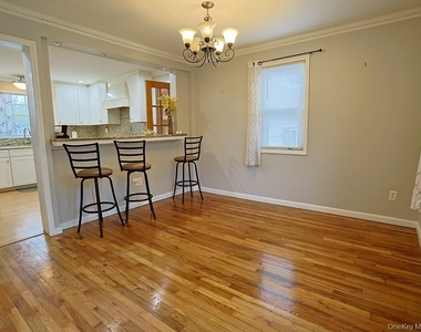 68 Weaver Street - Photo Thumbnail 5