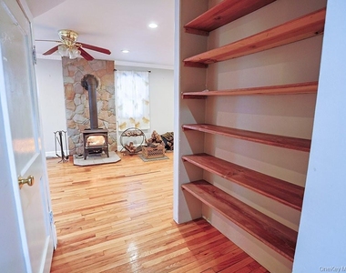 68 Weaver Street - Photo Thumbnail 15