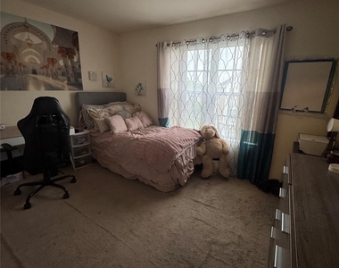 28 Hidden Creek Boulevard - Photo Thumbnail 7