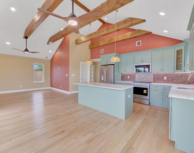 328 E Chester Street - Photo Thumbnail 6