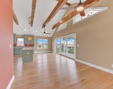 328 E Chester Street - Photo Thumbnail 8