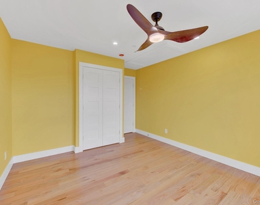 328 E Chester Street - Photo Thumbnail 13