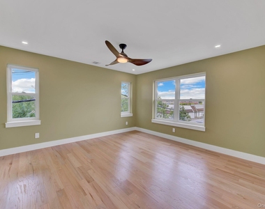 328 E Chester Street - Photo Thumbnail 18