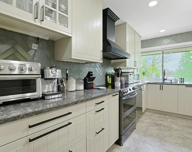 59 Sierra Vista Lane - Photo Thumbnail 2