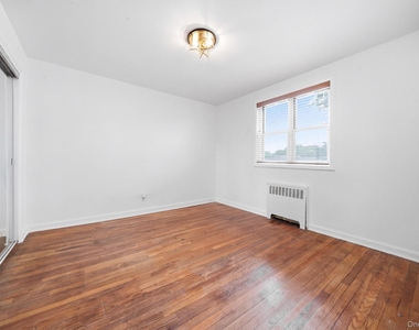 131-45 234th Street - Photo Thumbnail 7