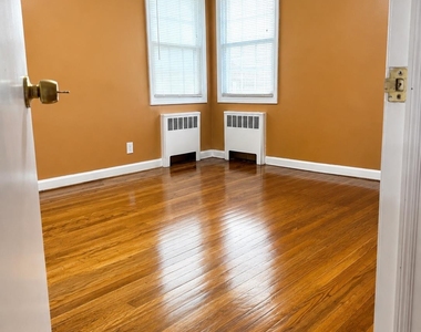 106 Kennedy Avenue - Photo Thumbnail 5