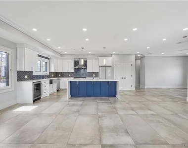 72 Washington Avenue - Photo Thumbnail 10