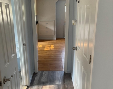 140 Nassau Avenue - Photo Thumbnail 6