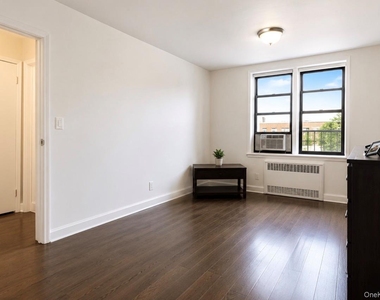 37-30 83rd Street - Photo Thumbnail 3