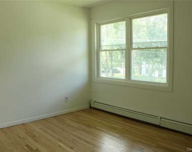 8 Tanglewood Drive - Photo Thumbnail 27