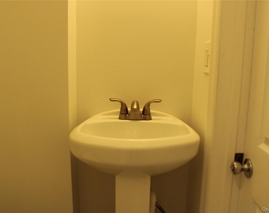 8 Tanglewood Drive - Photo Thumbnail 37