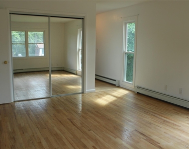 8 Tanglewood Drive - Photo Thumbnail 15