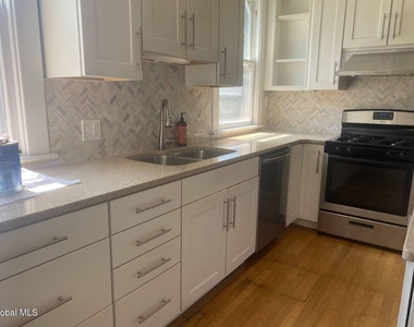 517 New Scotland Avenue - Photo Thumbnail 9