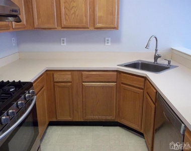 265 Shady Oak Court - Photo Thumbnail 55