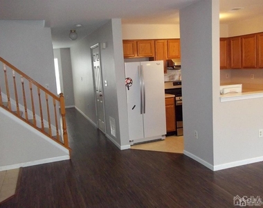 265 Shady Oak Court - Photo Thumbnail 28