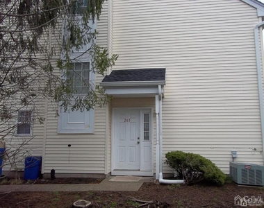 265 Shady Oak Court - Photo Thumbnail 2