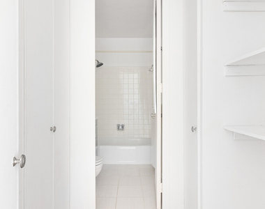 333 E 30th Street - Photo Thumbnail 16