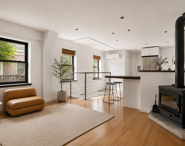 197 Bainbridge Street - Photo Thumbnail 2