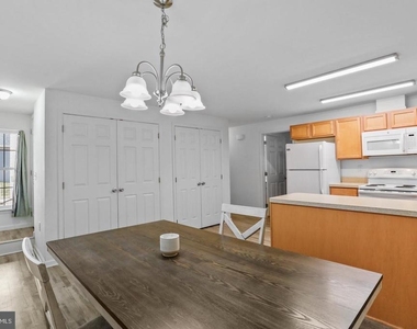 1125 Ewell Street - Photo Thumbnail 9