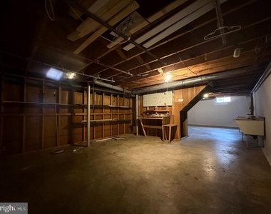 2325 Wilson Boulevard - Photo Thumbnail 21