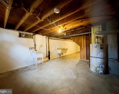 2325 Wilson Boulevard - Photo Thumbnail 17