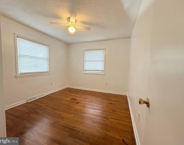 2325 Wilson Boulevard - Photo Thumbnail 11