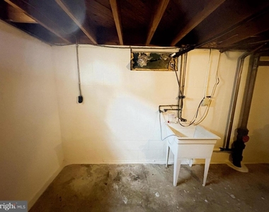 2325 Wilson Boulevard - Photo Thumbnail 19