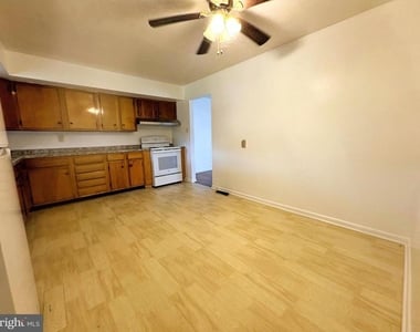 2325 Wilson Boulevard - Photo Thumbnail 4