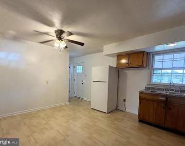 2325 Wilson Boulevard - Photo Thumbnail 5