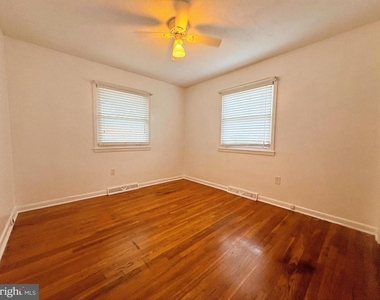 2325 Wilson Boulevard - Photo Thumbnail 12