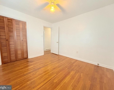 2325 Wilson Boulevard - Photo Thumbnail 6