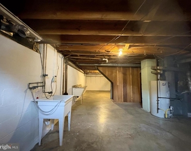 2325 Wilson Boulevard - Photo Thumbnail 18