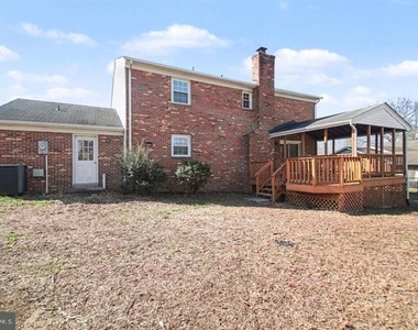2113 Matthew Lane - Photo Thumbnail 22