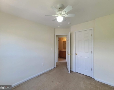 210 Hillside Court - Photo Thumbnail 22