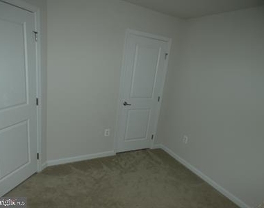 6304 Crittenden Lane - Photo Thumbnail 30