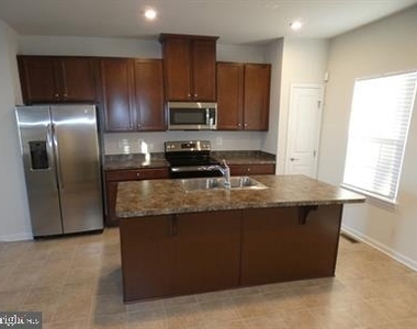 6304 Crittenden Lane - Photo Thumbnail 11