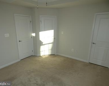 6304 Crittenden Lane - Photo Thumbnail 36
