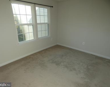 6304 Crittenden Lane - Photo Thumbnail 18