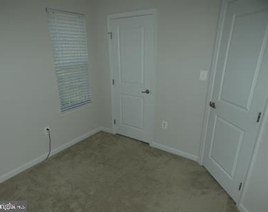 6304 Crittenden Lane - Photo Thumbnail 31