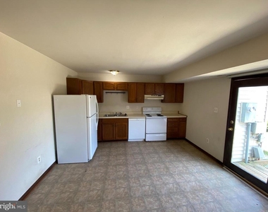 5145 Cottonwood Court - Photo Thumbnail 6